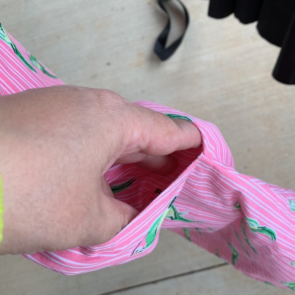 Crown & Ivy Large and XL Whimsical Pink Parrot Button Accent Cold Shoulder dress - Picture 4 of 6